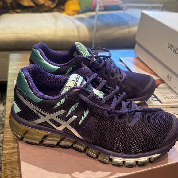 Asics - Picture 2 of 6